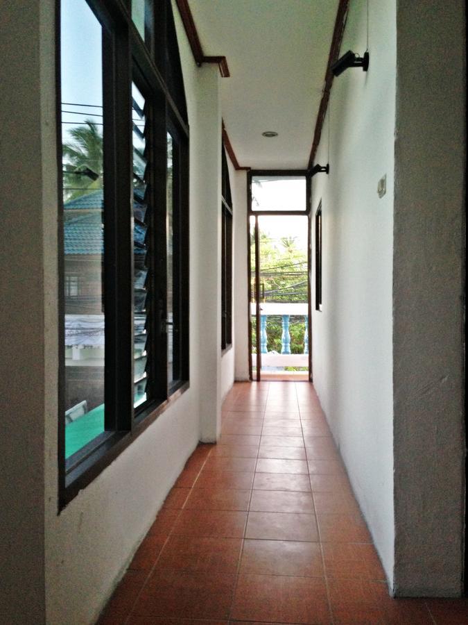 White Rabbit Hostel Baan Khai Exterior photo